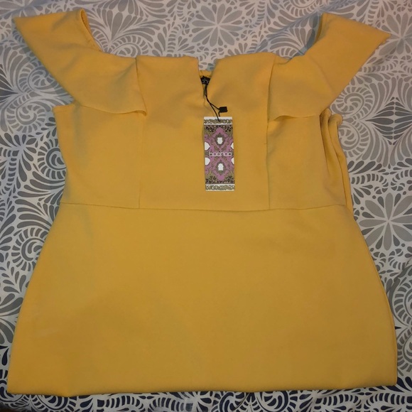 BooHoo Off The Shoulder Ruffle Hem Midi Dress - Picture 3 of 4